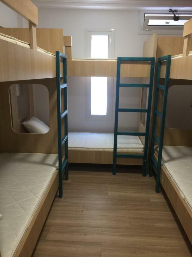 Loutraki Hostel Ngoại thất bức ảnh