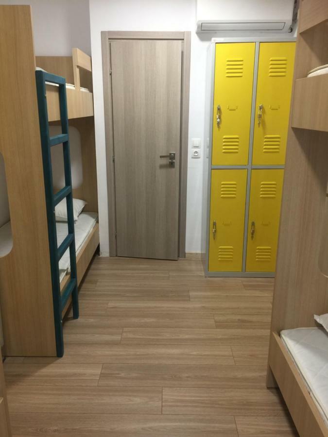 Loutraki Hostel Ngoại thất bức ảnh