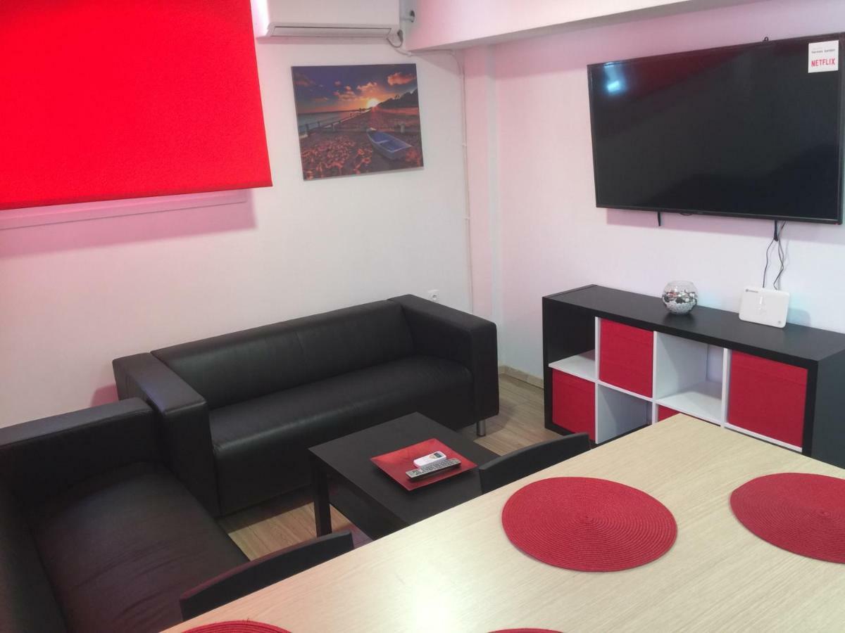 Loutraki Hostel Ngoại thất bức ảnh