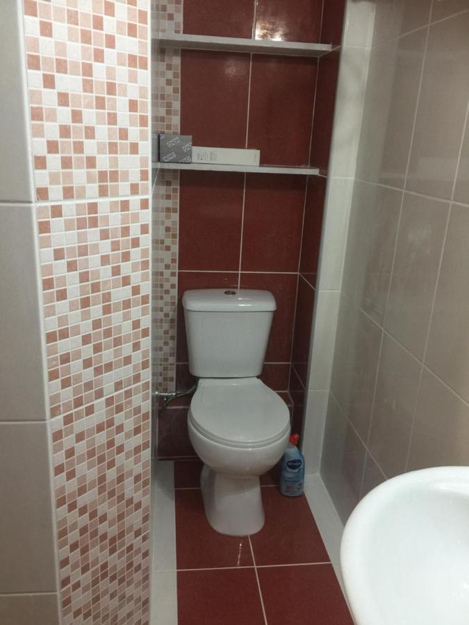 Loutraki Hostel Ngoại thất bức ảnh
