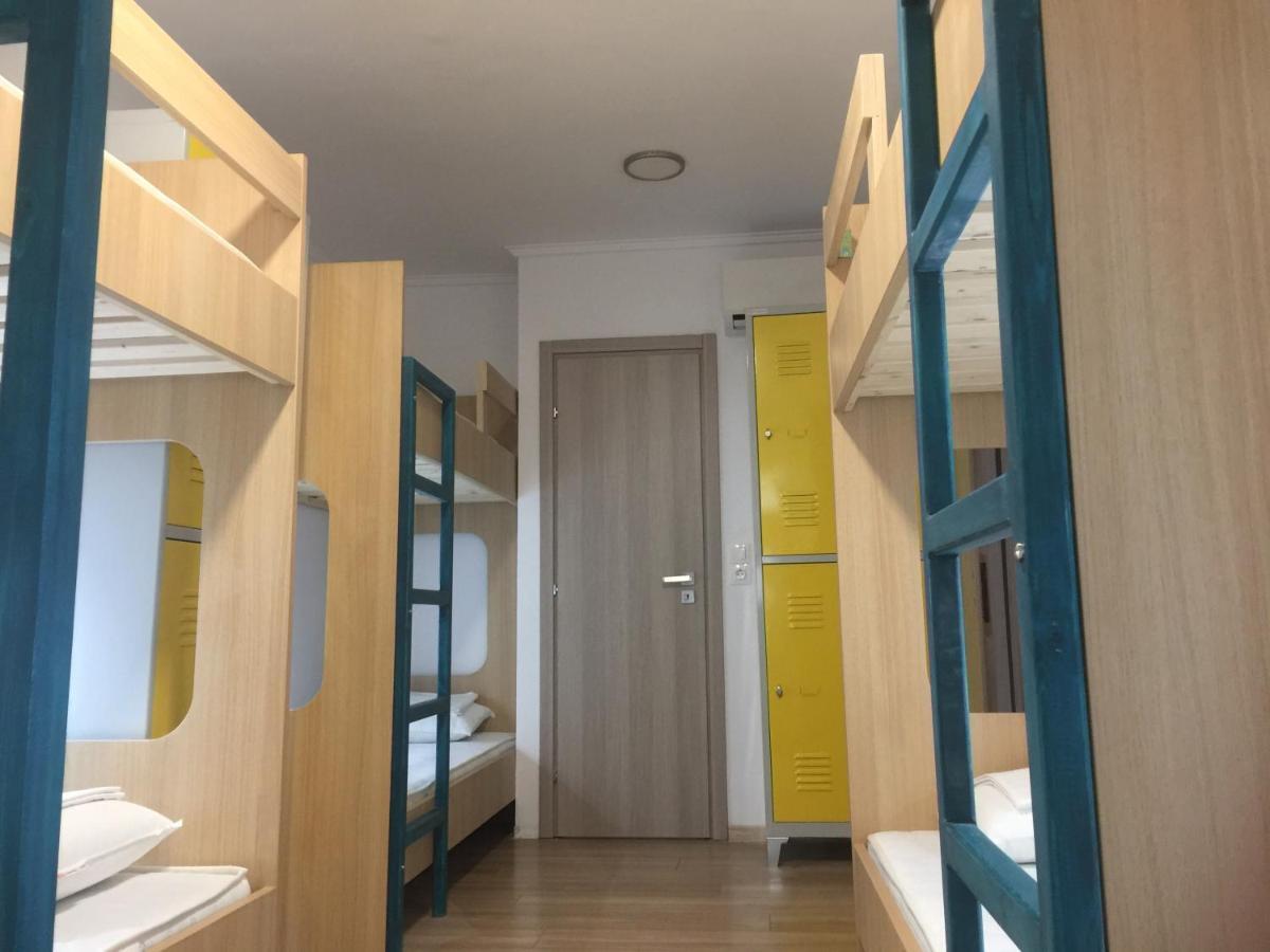 Loutraki Hostel Ngoại thất bức ảnh
